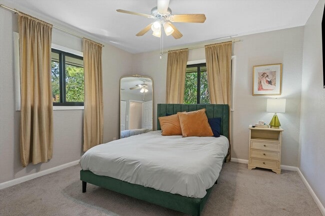 Building Photo - 17925 31st Rd N