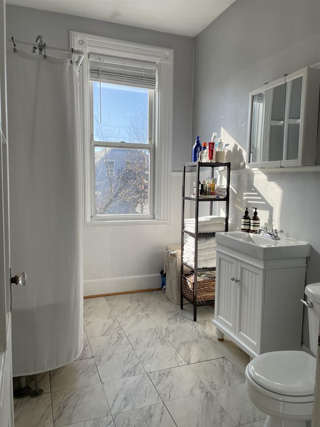 Building Photo - 317 22nd St