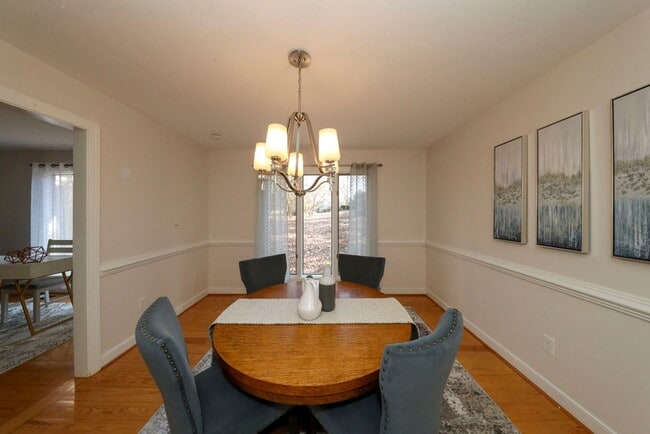 Building Photo - Luxury Kingsmill Treehouse Retreat | 7BR Custom Home with Private Suite