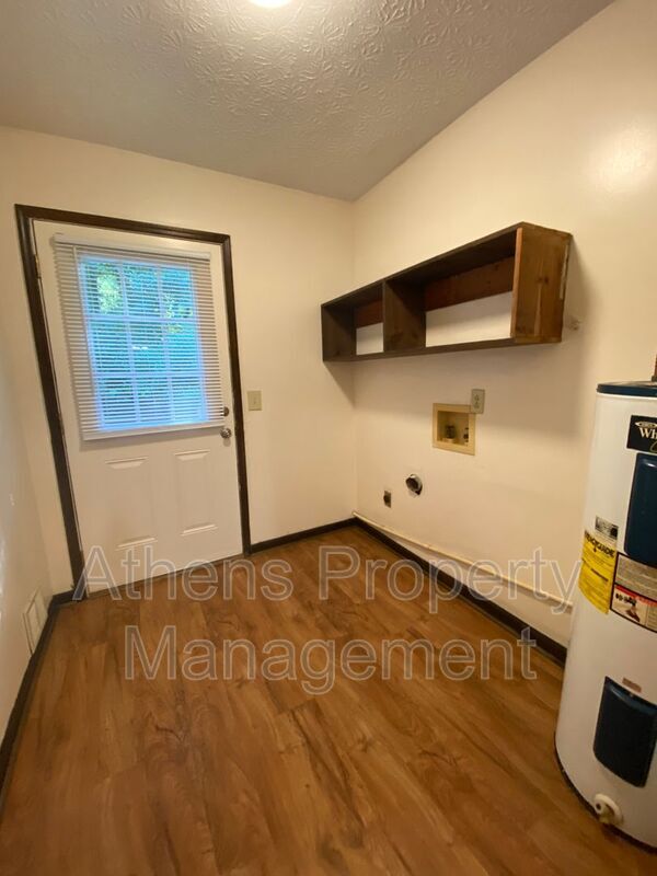 Building Photo - 113 St Andrews Ct