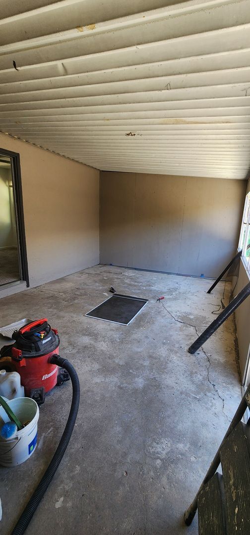 Building Photo - $500 Move in Special!! Spacious 3bdr house near College Grove!