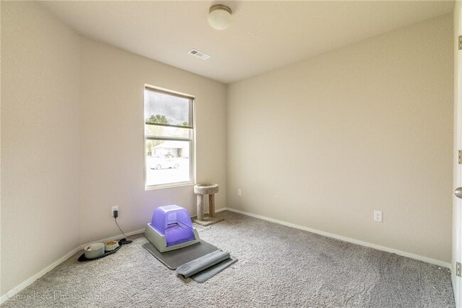 Building Photo - 4703 W Hoover Loop