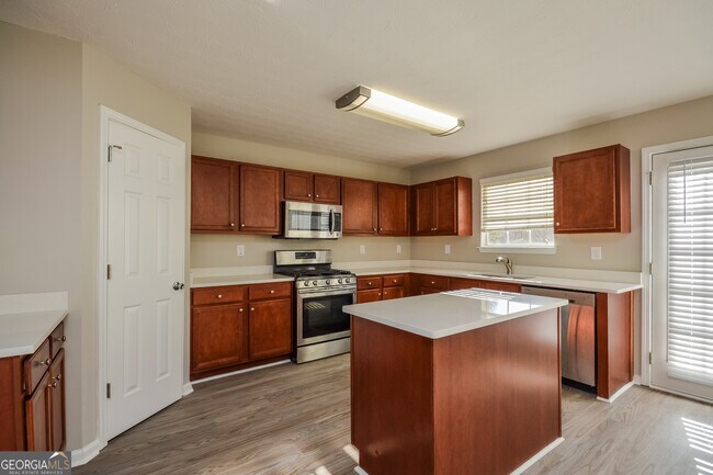 Building Photo - 90 Emerson Trail