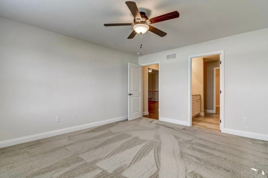 Building Photo - 1811 Spartan Dr