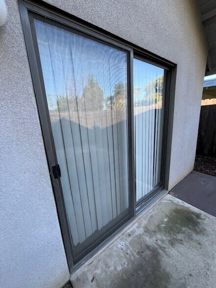 Building Photo - 740 W Vassar Ave