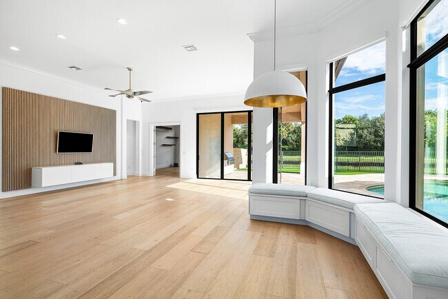 Building Photo - 9599 Moritz Way