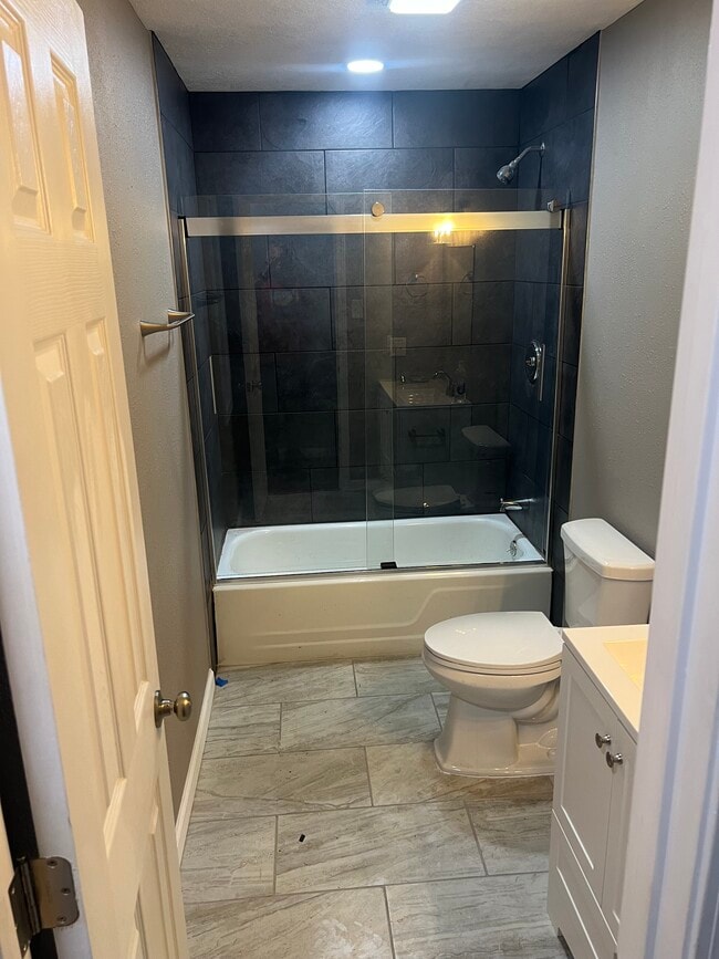 Building Photo - 7984 Fm