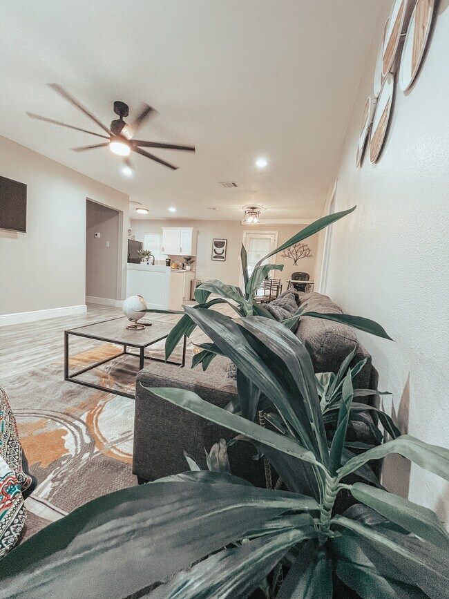 Building Photo - 5226 Perry St