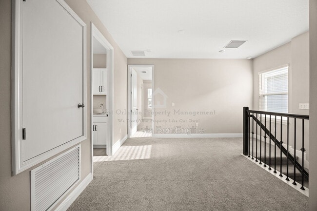 Building Photo - 16848 Hamlin Vis Aly