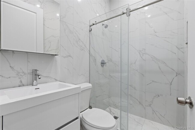 Building Photo - 99 Main St