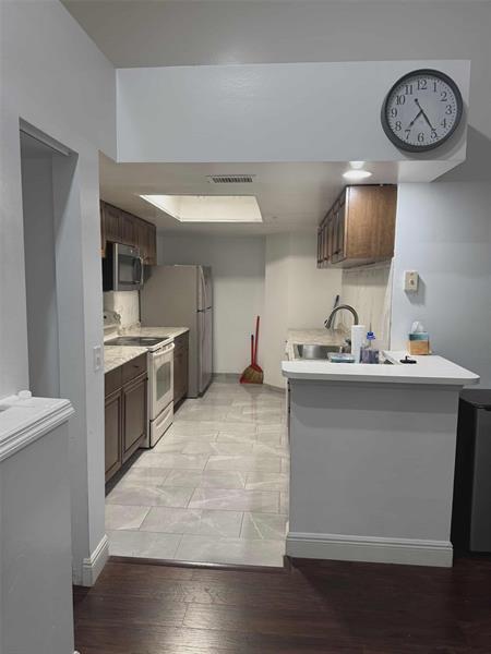 Building Photo - 4197 N Haverhill Rd