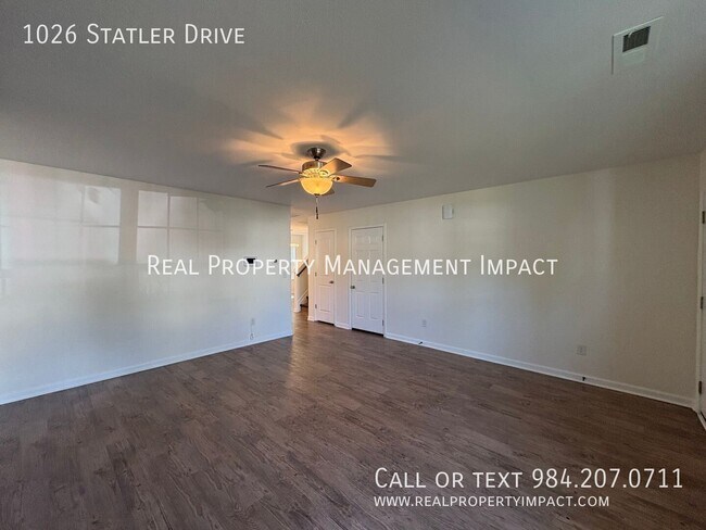 Building Photo - 1026 Statler Dr