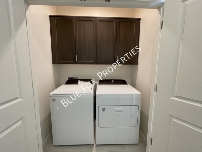 Building Photo - 10692 W Dickerson Dr