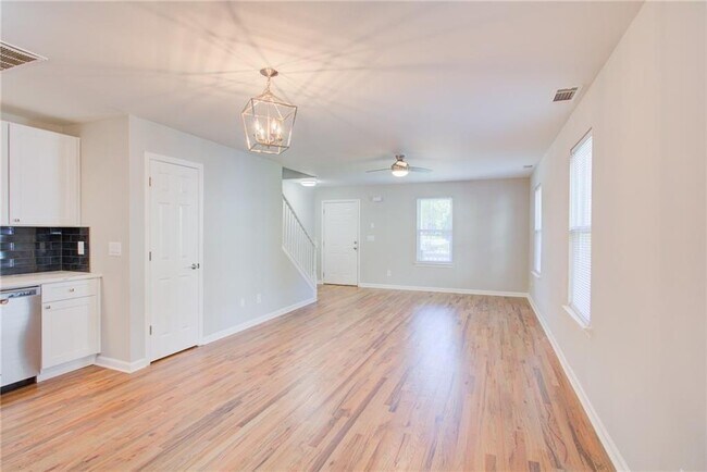 Building Photo - 1173 Arlington Ave SW