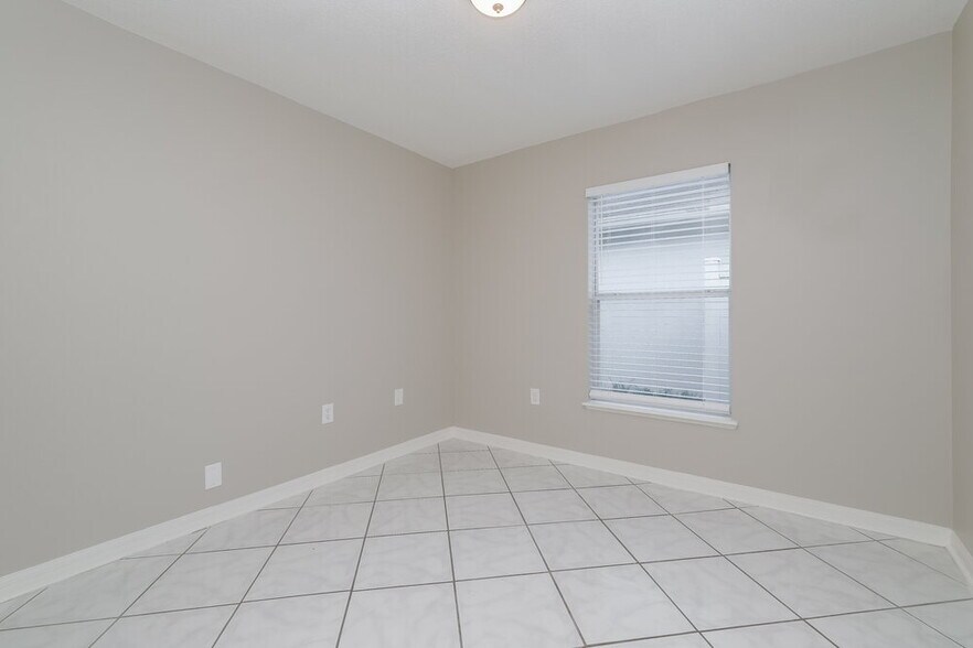 Building Photo - 10418 River Bream Dr