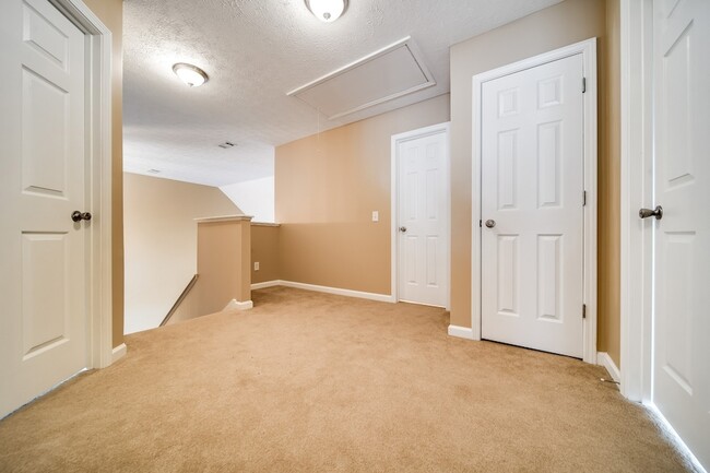 Building Photo - 107 Havenwood Ct