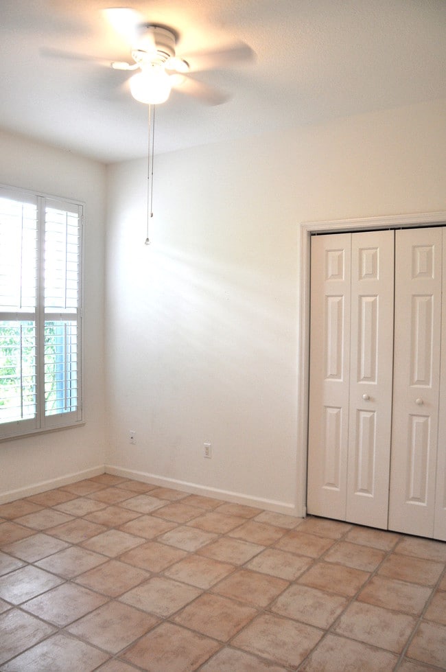 Building Photo - 4040 8th Ln