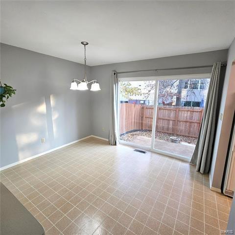 Building Photo - 840 Wendevy Dr