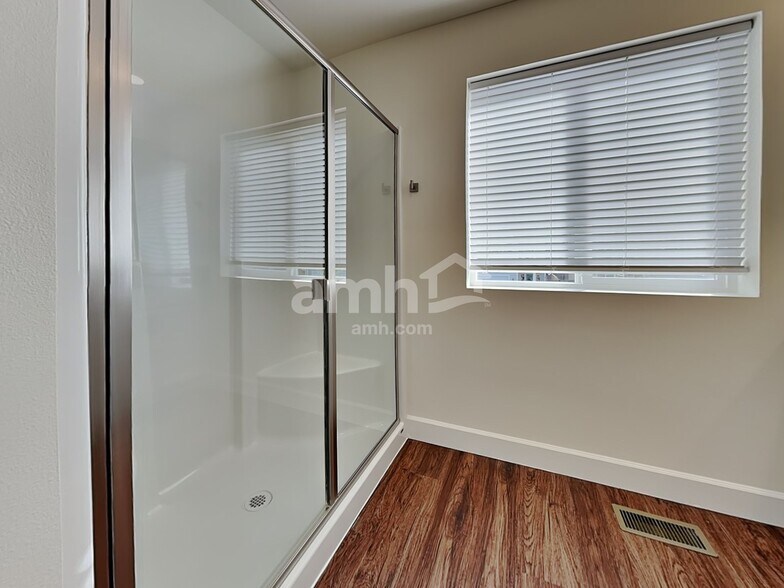 Building Photo - 9253 Shootingstar St SE