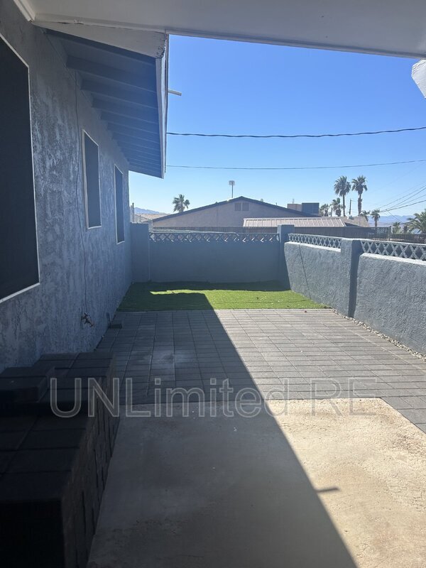 Building Photo - 2954 Mica Dr