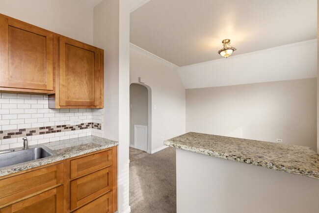 Building Photo - PRICE DROP!  Newly Renovated Studio Apt. in Classic Victorian Home in Baker District