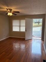 Building Photo - 133 Fairview Dr NW