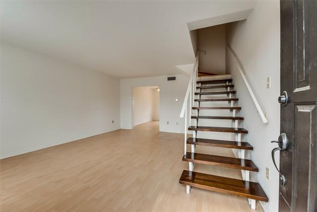 Building Photo - 7759 Royal Ln