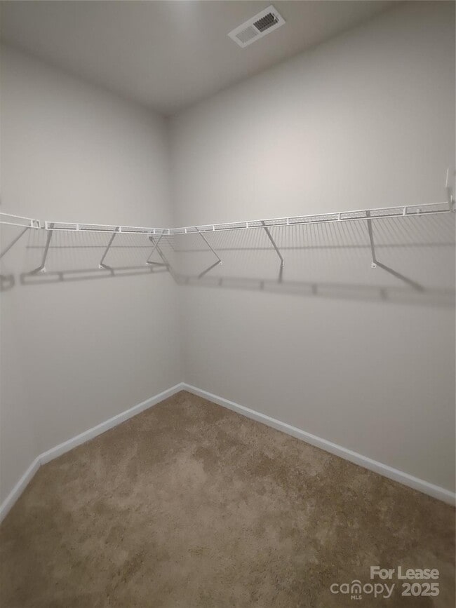 Building Photo - 143 Kingston Dr