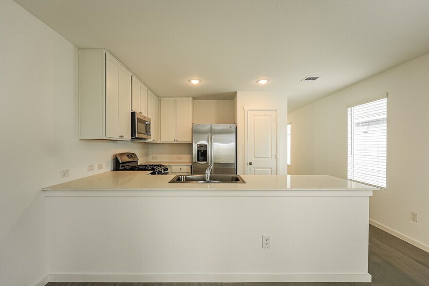 Building Photo - 11516 Chestnut Barr Dr