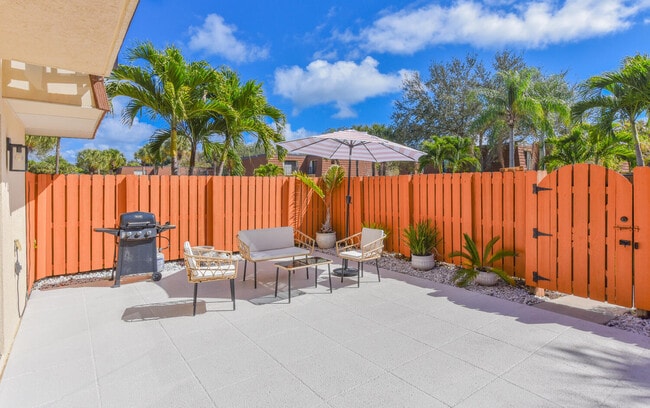 Building Photo - 3236 32nd Ct