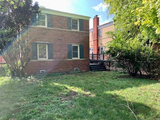 Building Photo - 1122 N Harlem Ave