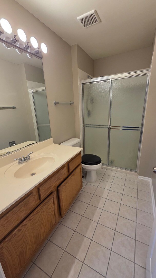 Building Photo - 67 Beechmont Ct