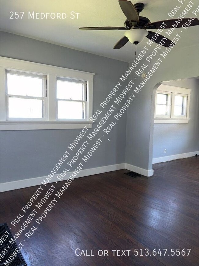 Building Photo - 257 Medford St