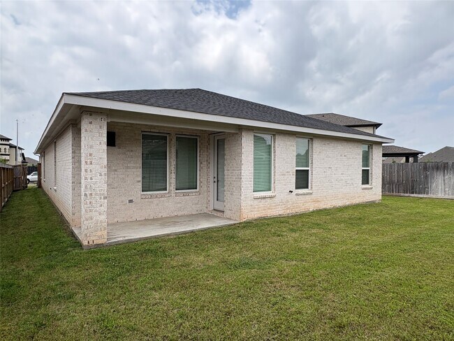 Building Photo - 2314 Cool Grns St