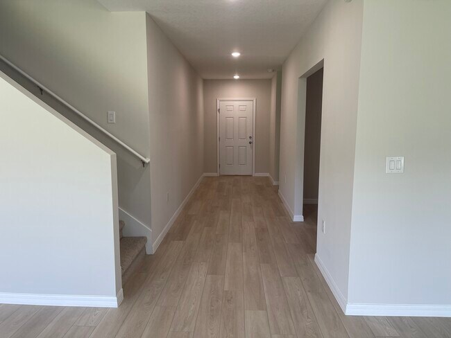 Building Photo - 14773 Summer Br Dr