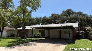 Building Photo - 7418 Pipers Creek St