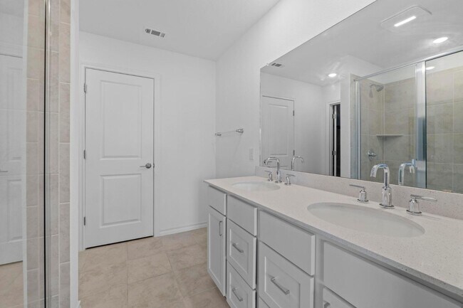 Building Photo - 5304 Jason Dr