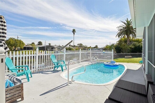 Building Photo - 5102 Blue Heron Dr
