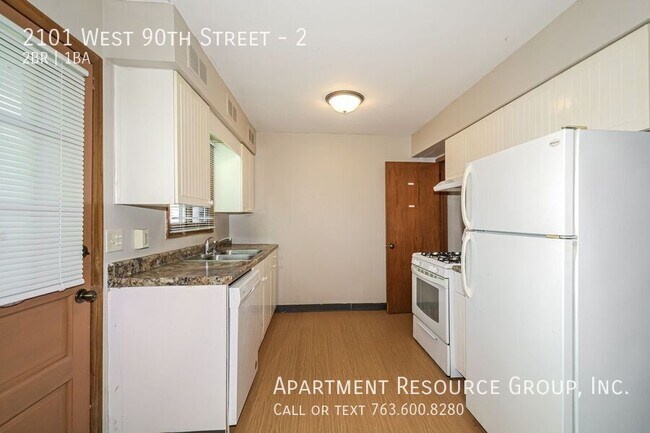Building Photo - 2101 W 90th St