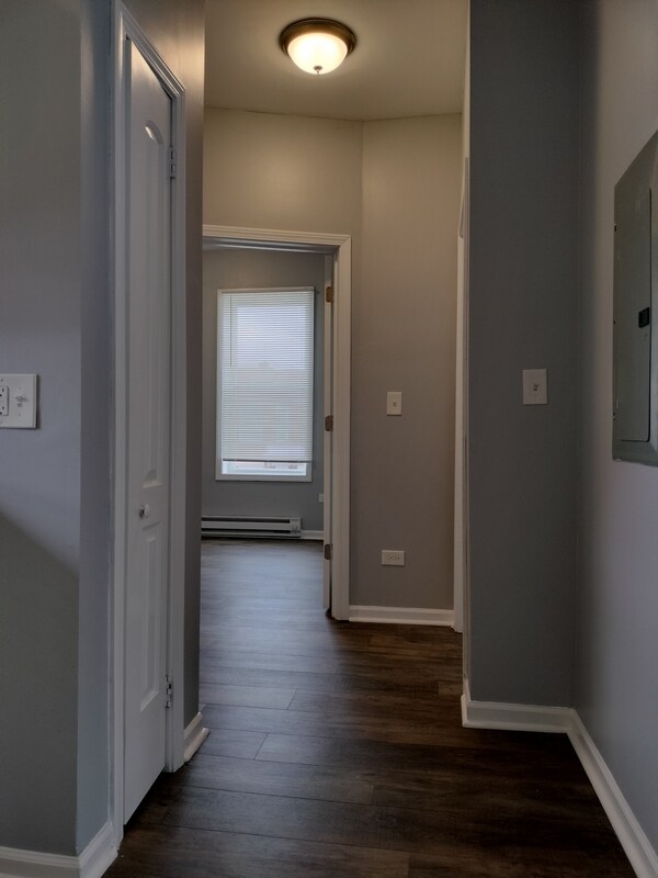 Building Photo - 6601 S Green St