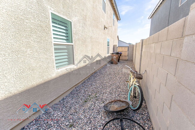 Building Photo - 5954 E Demeter Dr