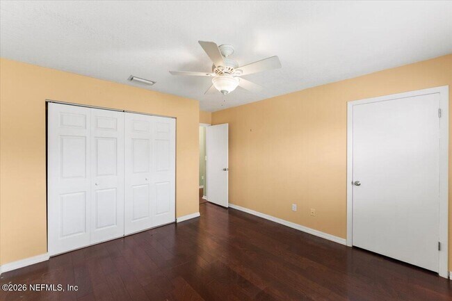 Building Photo - 105 Rio Del Mar St