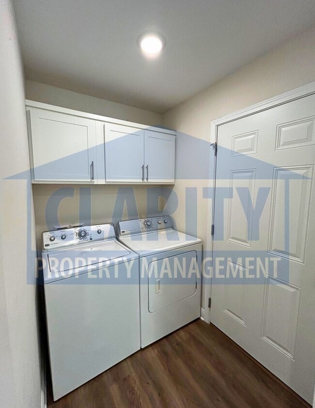Building Photo - Newly constructed House w/ 3 Bedrooms!