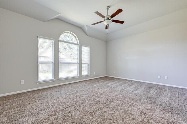 Building Photo - 3230 Voyager Ln