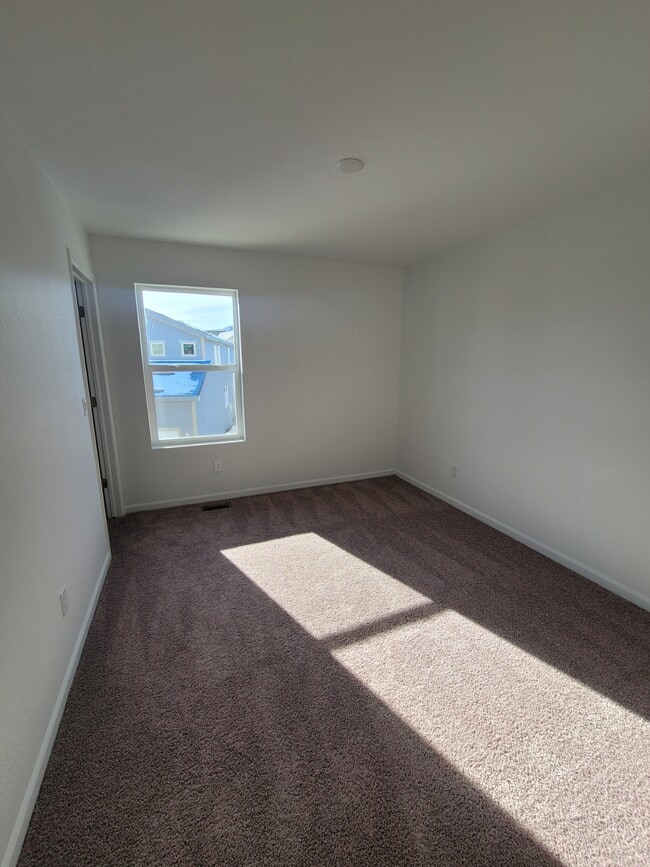 Building Photo - 9882 Monte Vista Ave