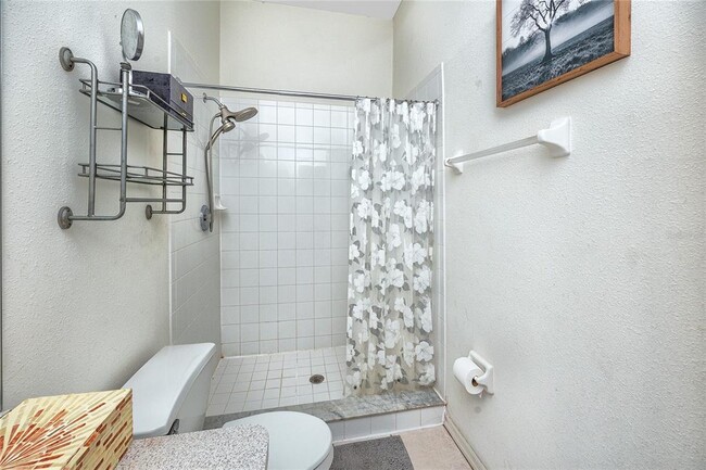 Building Photo - 3637 Country Pointe Pl