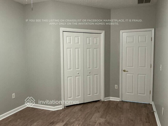 Building Photo - 3826 Westridge Dr