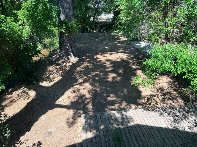 Building Photo - 4 Bed 2.5 Bath House with yard in McLaren Ranch