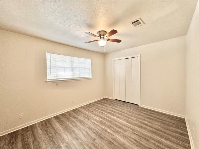 Building Photo - 43 W Torch Pine Cir