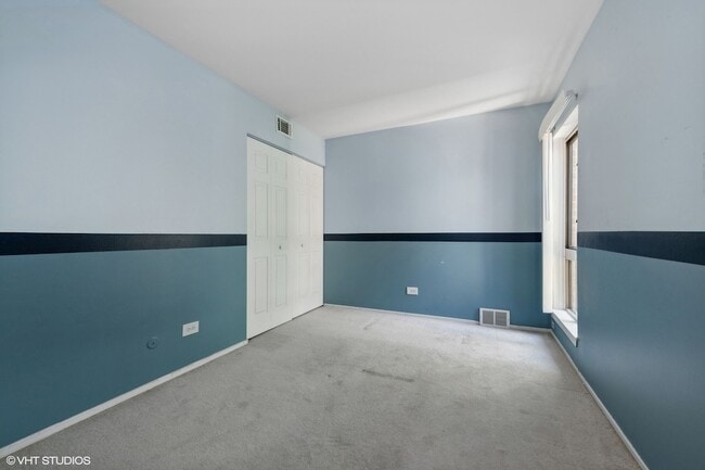 Building Photo - 1930 Songsparrow Ct